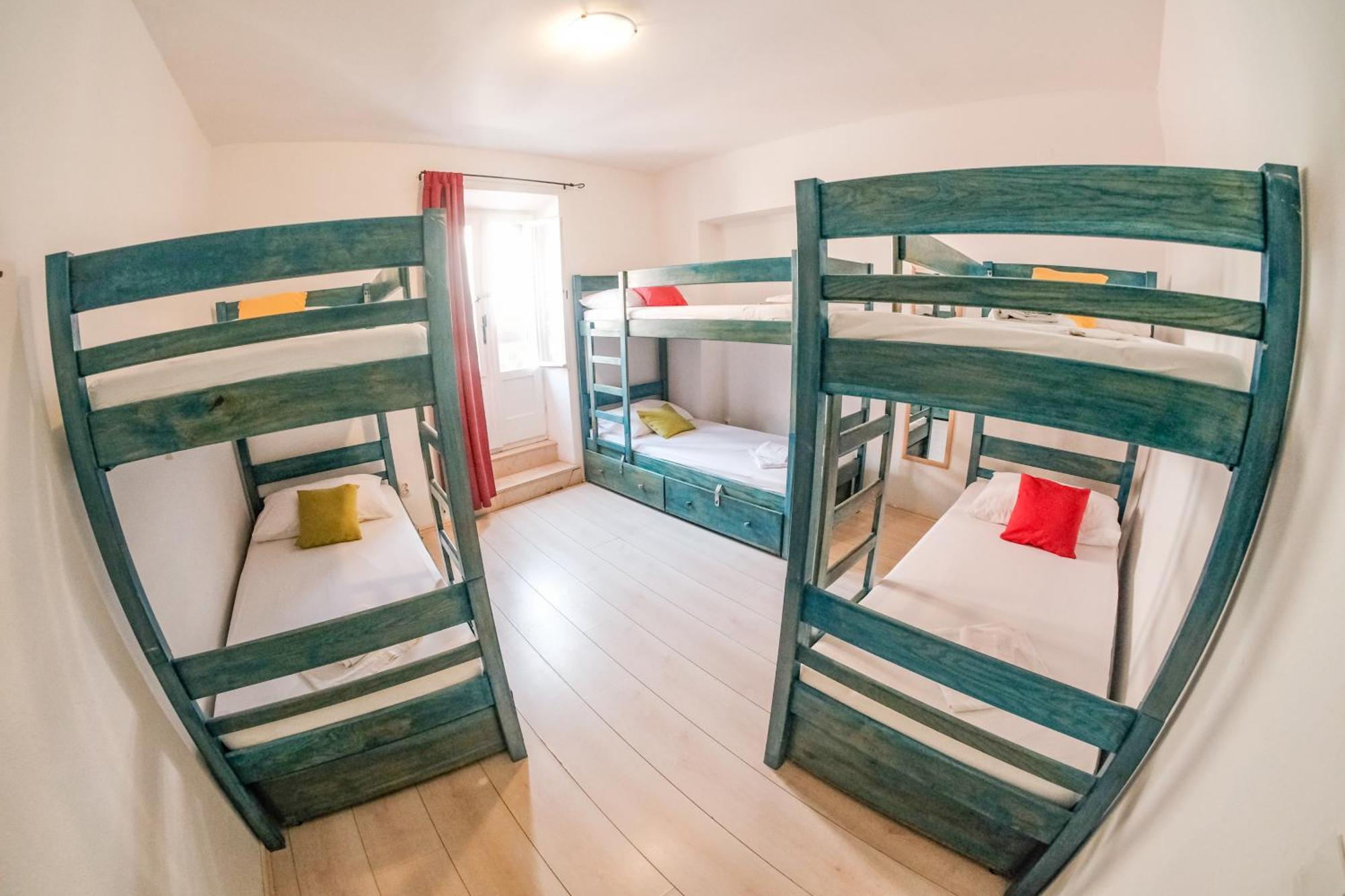 White Rabbit Hostel هفار المظهر الخارجي الصورة