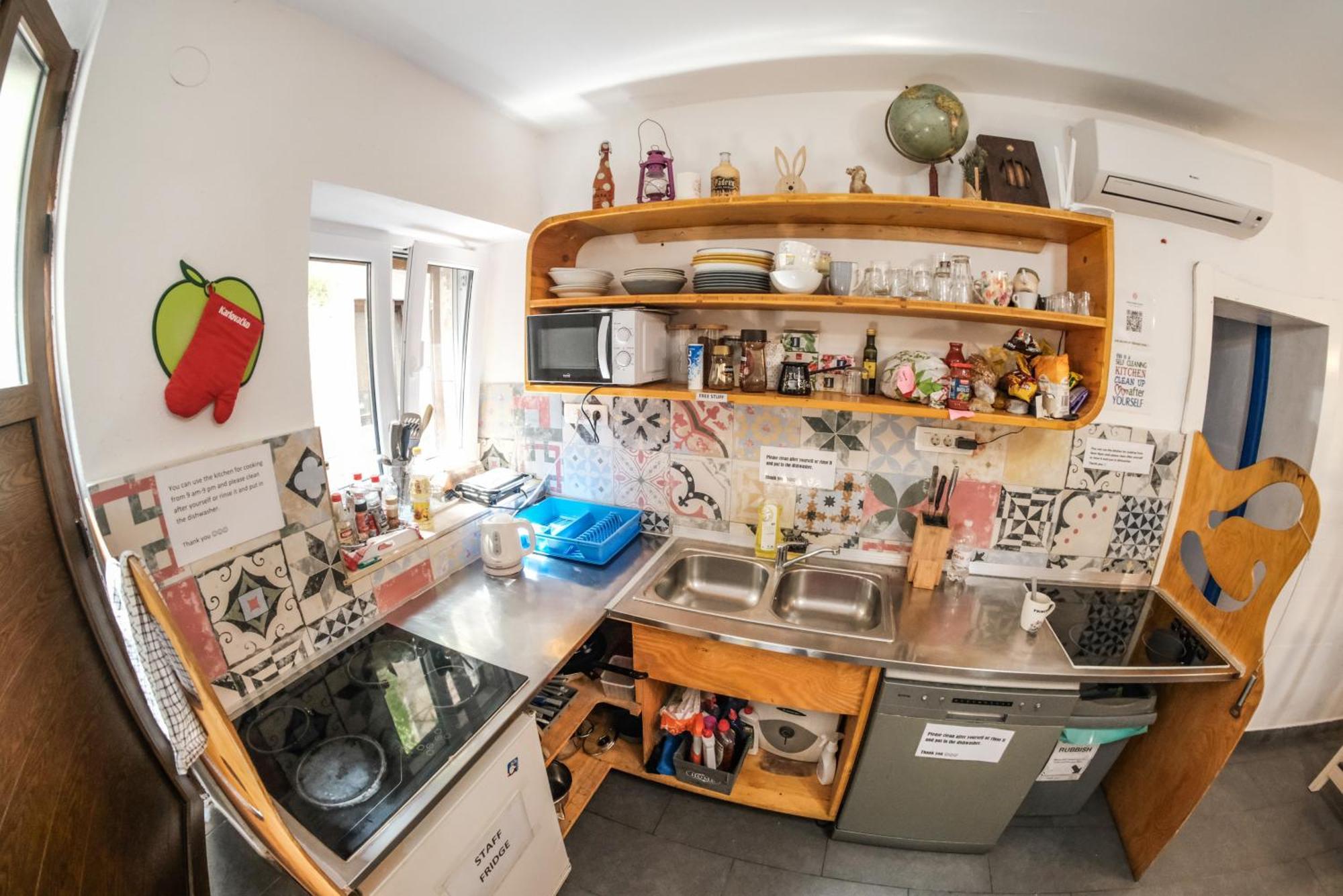 White Rabbit Hostel هفار المظهر الخارجي الصورة