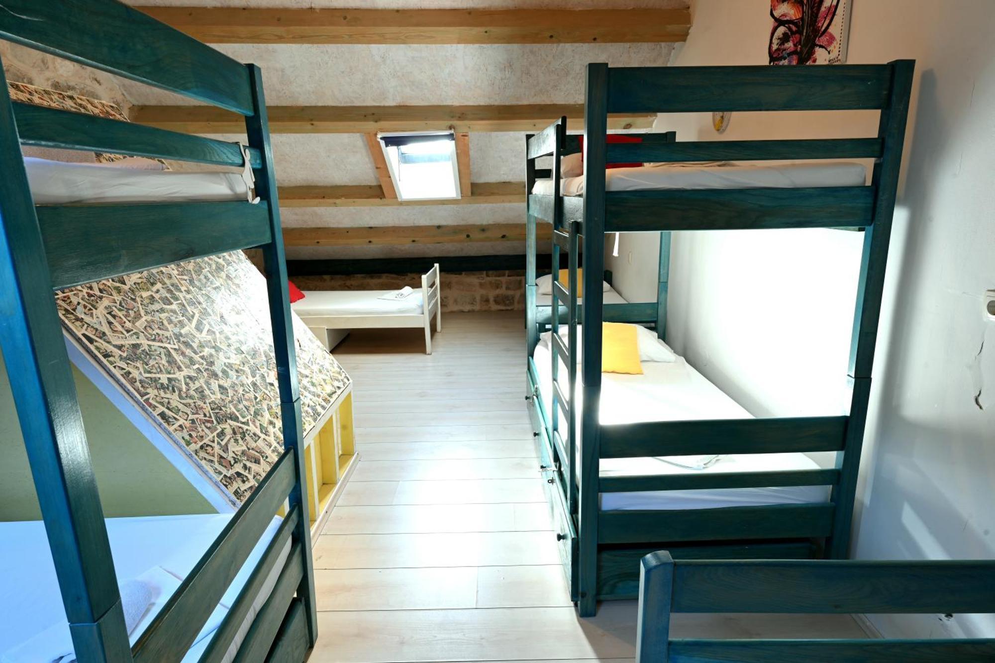 White Rabbit Hostel هفار المظهر الخارجي الصورة